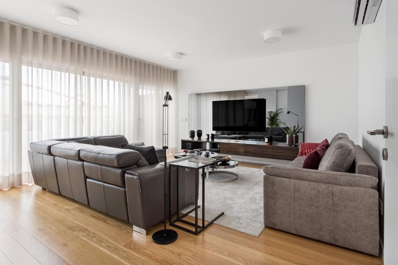 Apartment Modern 3br With Terrace In Benfica By Host For Us Lisbon
